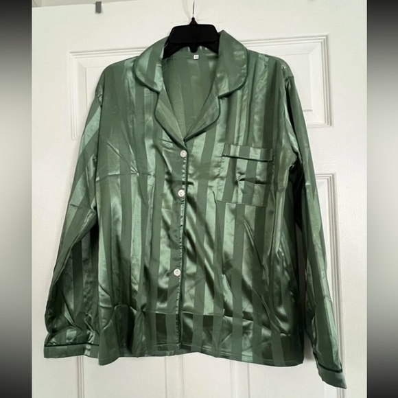 Satin Green Striped Women's Pajamas Pants Shirt Set - Picture 7 of 12